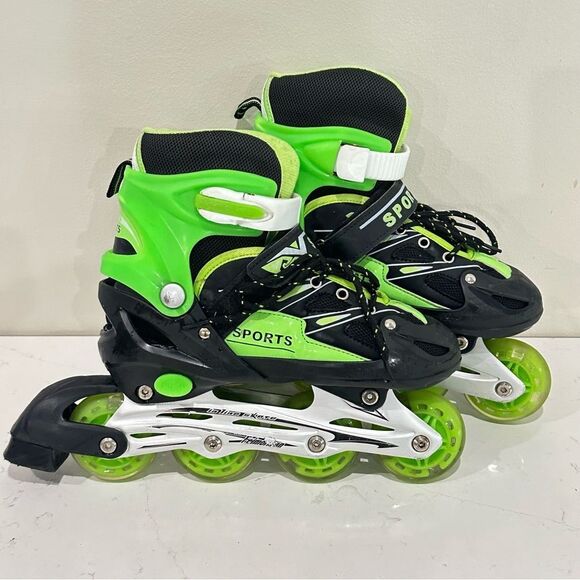 Kids Adjustable Inline Rollerblades, Light Up Wheels, Beginner, size 3-6 youth - Picture 1 of 8